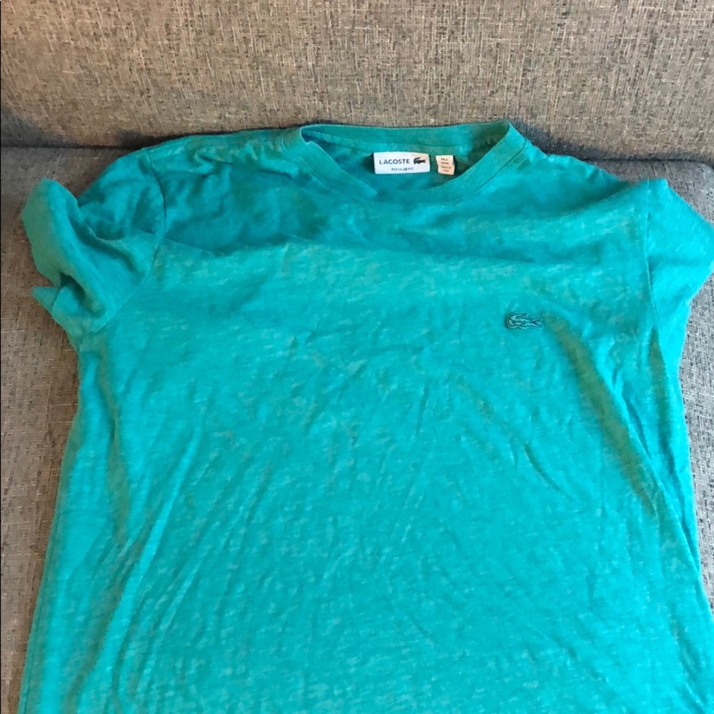 Lacoste t shirt (medium)